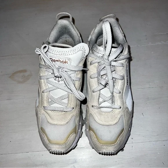 Cardi B X women’s classic leather Reebok size 6.5 - Picture 3 of 10